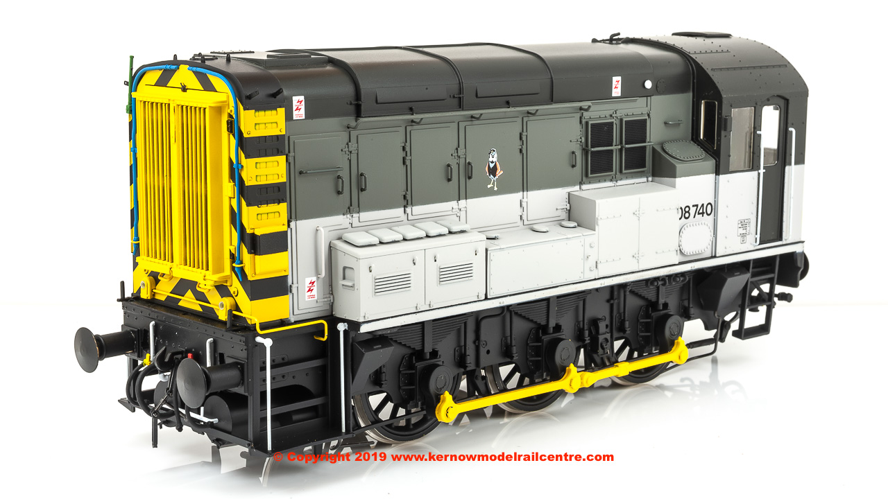 7D-008-015 Dapol Class 08 Diesel Locomotive number 08 740 in Railfreight Triple Grey livery - Stratford